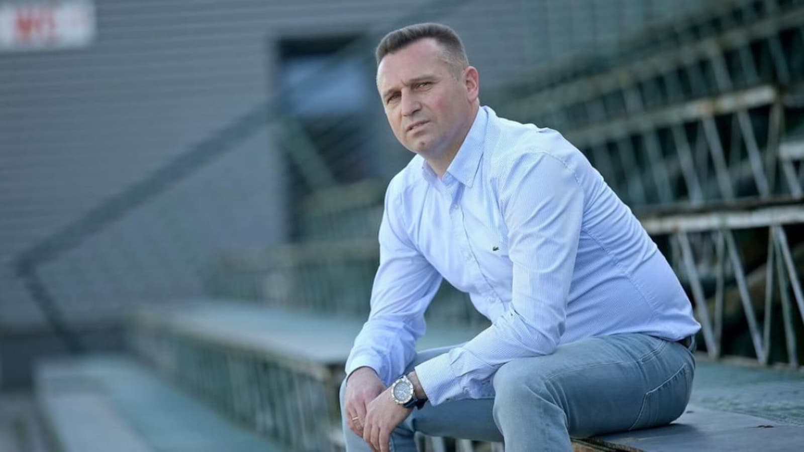 E to vam je "legitimno predstavljanje" u pravom izdanju - slika 1