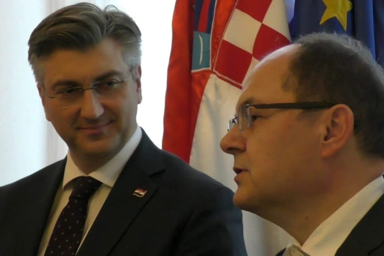 Počeli pregovori u međunarodnoj zajednici: Schmidt bi trebao otići do kraja godine - slika 1