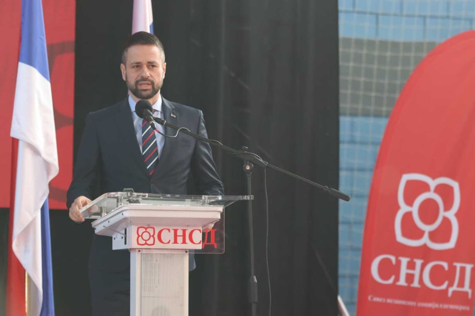 Amidžić protiv Amidžića: Ustav nije švedski stol! - slika 1