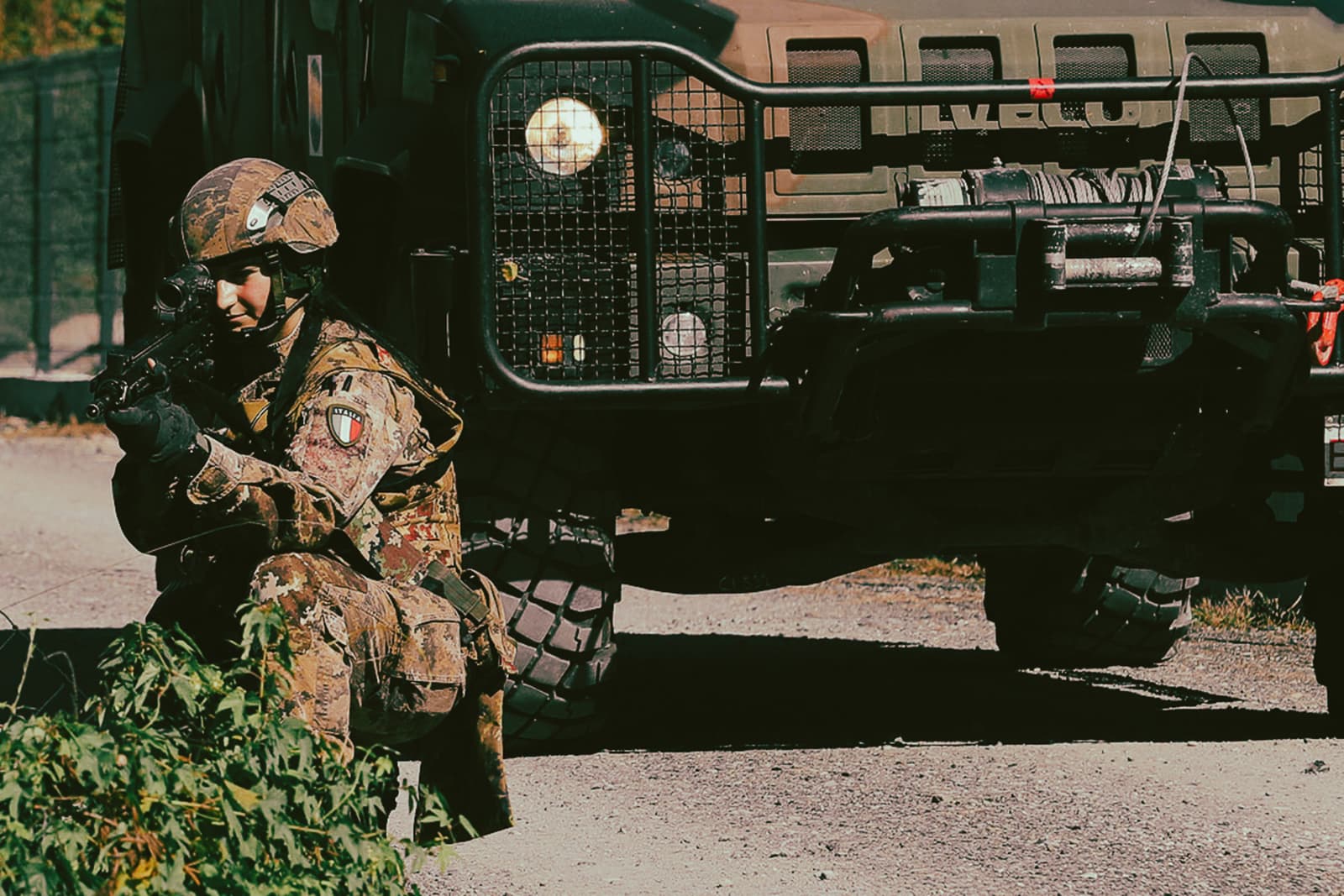 Počeli veliki manevri EUFOR-a: Razbijena "blokada" putnog pravca - slika 7