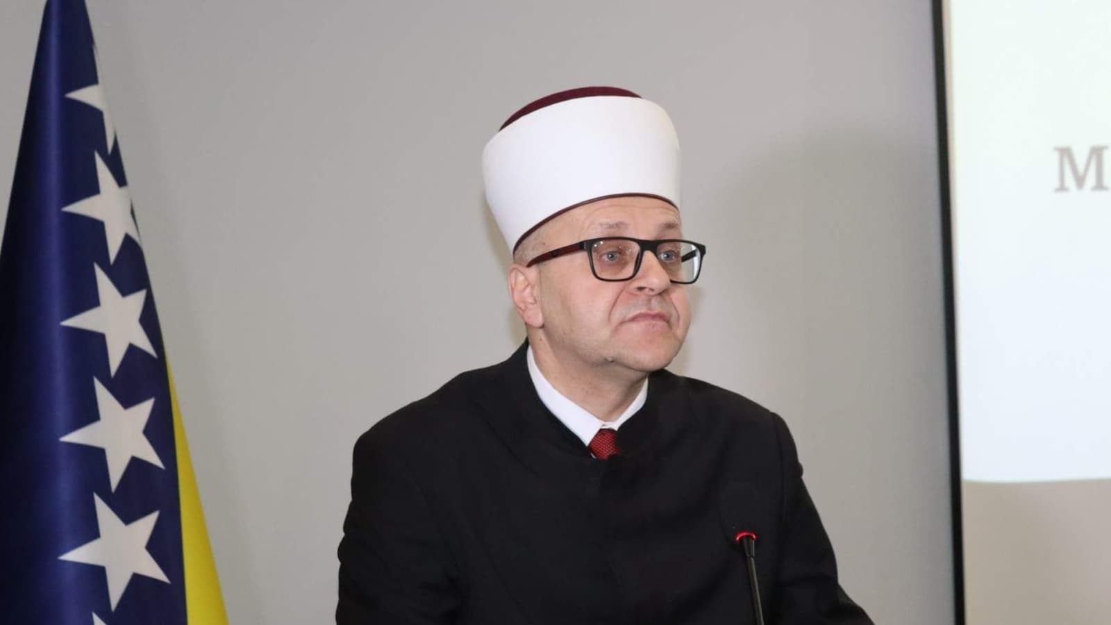 Muftija Dedović odgovorio Konakoviću: To je edeb koji proizilazi iz obaveze! - slika 1