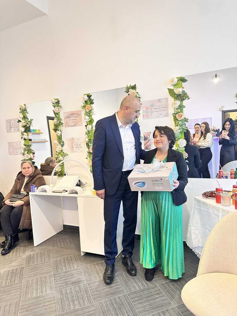 Danas je Ajla ostvarila san i otvorila svoj salon - slika 5