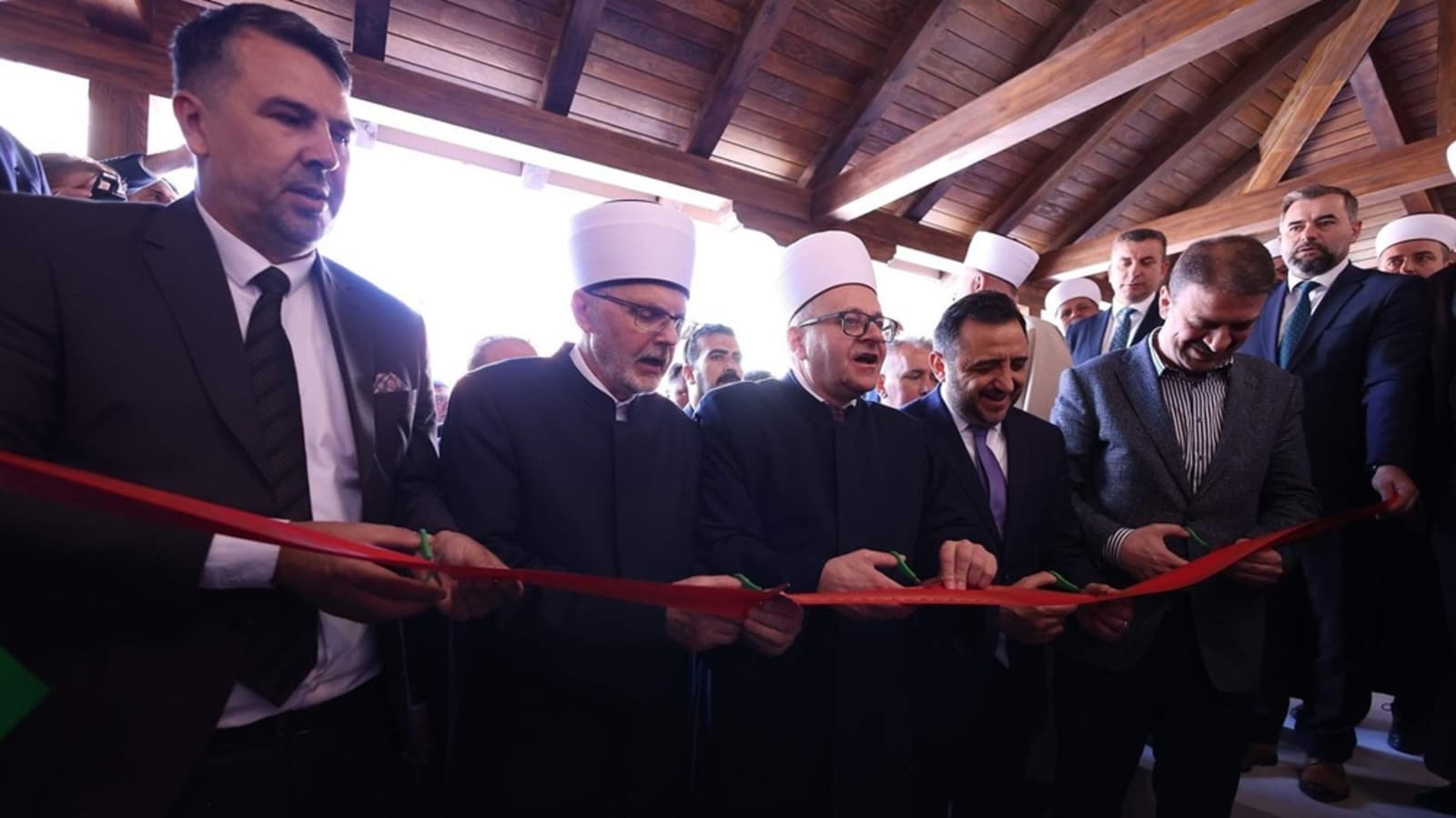 Nevesinje: Obnovljena Dugalića džamija i Sahat kula - slika 2
